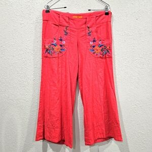 Voom Coral embroidered Capri pants sz6